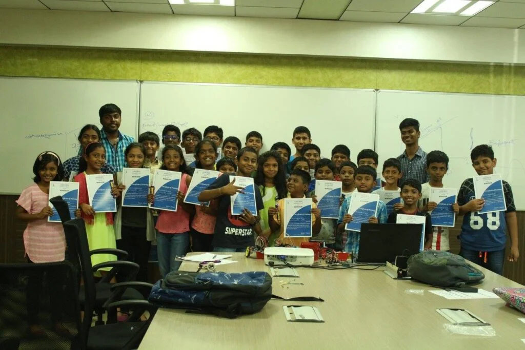 21316077_345602709230414_7900346243444217816_o