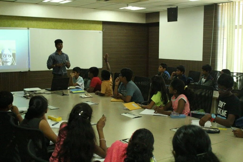 21319189_345603075897044_215731637670085283_o