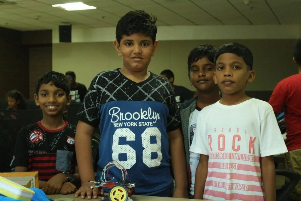 21543819_350410868749598_5160749943559905497_o