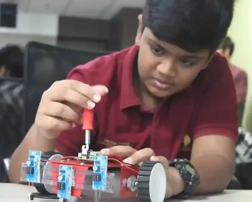 Robotics Classes for Kids in Anna Nagar